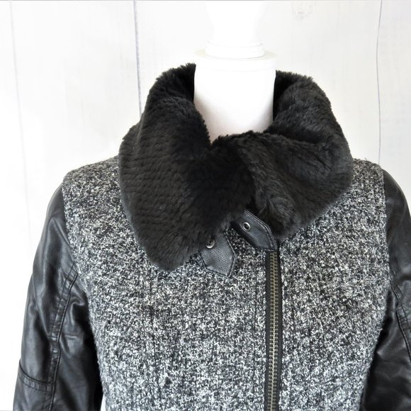 Black and White Moto Jacket Guess Vintage 90's Style Wool Blend.......325 - Picture 5 of 15